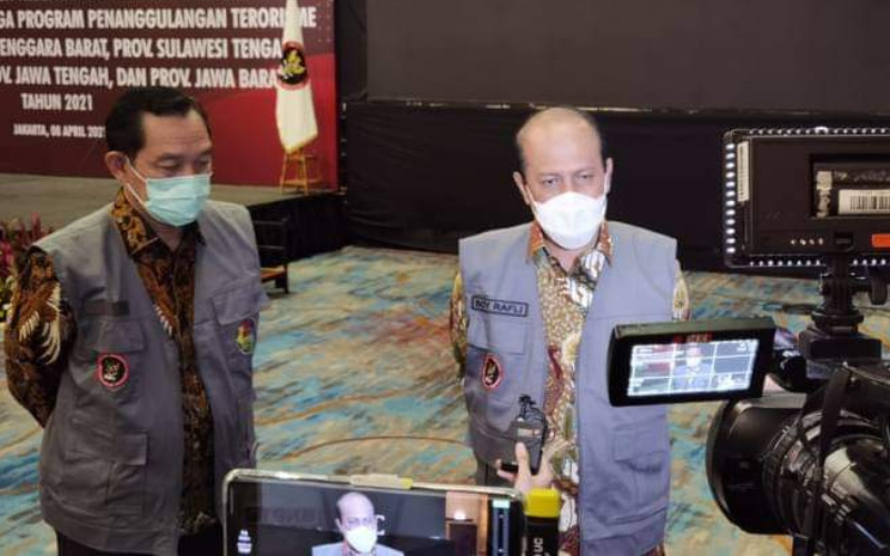 Komjen Boy Rafli dan Irjen Pol. Drs Armed Wijaya, M.H. saat konferensi pers. (Dok. Istimewa)