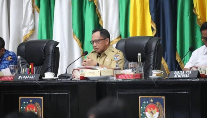 Mendagri Minta Kepala Daerah Pantau Kenaikan Harga Komoditas Pangan