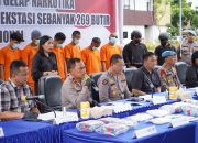 Polda Riau Musnahkan 13 Kg Sabu serta 269 Pil Ektasi Milik 15 Orang Kurir Jaringan Internasional