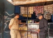 Jual Obat Ilegal, Konter HP di Depok Digerebek