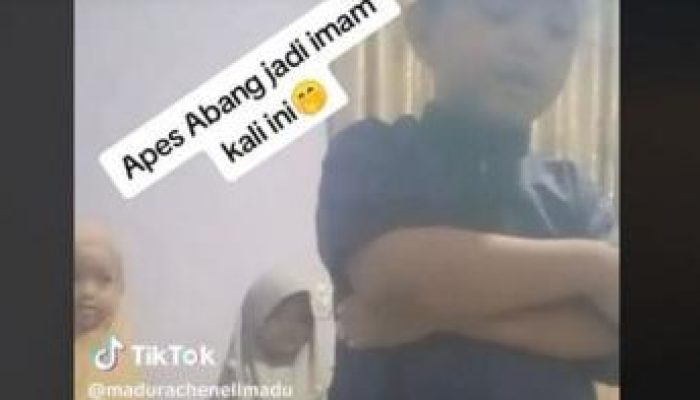 Viral Bocah Koreksi Bacaan Abangnya Jadi Imam Sholat, Berkali-kali hingga Berujung Debat