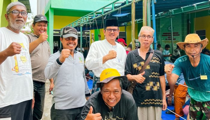 Sekdako Dumai Ikuti Shalat Idul Adha di Masjid Al Hijriah