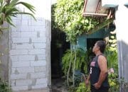 Jalan Gang di Ponorogo Ditutup Dengan Tembok Pemilik Tanah Karena Dikucilkan Warga