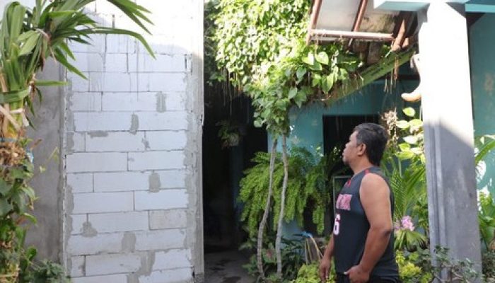 Jalan Gang di Ponorogo Ditutup Dengan Tembok Pemilik Tanah Karena Dikucilkan Warga