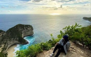 Pantai Kelingking Bali akan Dipasangi Lift Kaca Setinggi 182 Meter
