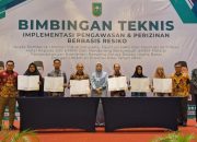 Apical Dumai Terima Piagam Penghargaan Kemitraan UMKM dari Pemprov Riau