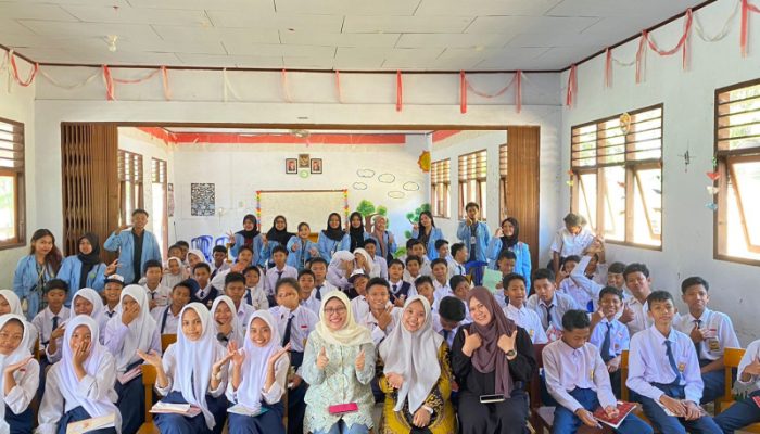 Mahasiswa Kukerta FISIP Unri Gelar Sosialisasi Anti Bullying di SMPN 4 Dayun