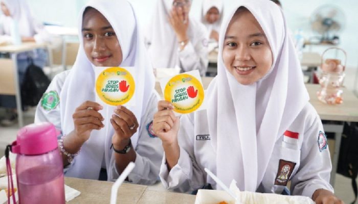 Pemprov Riau Sukseskan Program Makan Siang Gratis di SMKN 1 Tambang Kampar