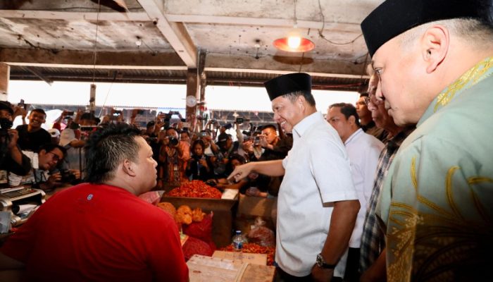 Tinjau Pasar Induk Tanah Tinggi, Mendagri: Inflasi Terkendali