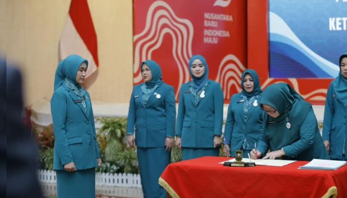 Hj Siti Aisyah Dilantik Jadi Ketua TP PKK dan Ketua Pembina Posyandu Kabupaten Bengkalis