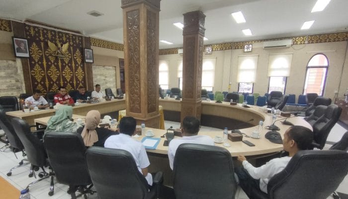 DPRD Dumai Gelar Rapat Terkait Pengaduan Eks PKWT PT Pembangunan Dumai