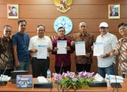 Disaksikan Dewan Pers, PWI Akhirnya Tandatangani Panitia Bersama Kongres Persatuan