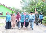 Aksi Nyata Program TP Posyandu Riau, Ketua TP Posyandu Bengkalis Dampingi Ibu Gubri di Pesisir