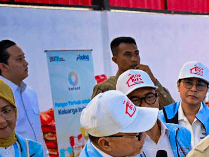 Presiden Prabowo Subianto meresmikan peluncuran kelembagaan 80.081 Koperasi Desa/Kelurahan Merah Putih (KDMP/KKMP) dalam sebuah acara yang digelar di Koperasi Desa Merah Putih Bentangan, Desa Bentangan, Kecamatan Wonosari, Kabupaten Klaten, pada Senin, 21 Juli 2025. (Foto: BPMI Setpres)