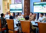 Prabowo Pimpin Rapat Evaluasi Sekolah Rakyat Rintisan 2025–2026