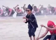 Pacu Jalur (©merdeka.com)