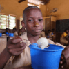 WFP dan Choithram International Foundation Perpanjang Dukungan untuk Program Makanan Sekolah di Benin