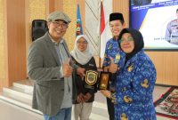 PWI Siak Taja Seminar Jurnalistik, Dihadiri Lebih Dari 300 Kepsek SD dan SMP se Kabupaten Siak