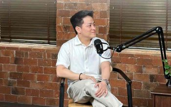 Theo Derick dalam sebuah acara podcast (Foto: Instagram / theoderick_)