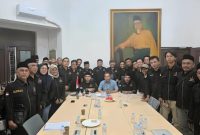 Suasana rapat Perisai Syarikat Islam saat pembentukan Koperasi Perisai SI. (Dok. Istimewa)