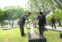Beri Penghormatan, Kodim 0303 Bengkalis Ziarahi Makam Pahlawan Sempena HUT ke-80 TNI