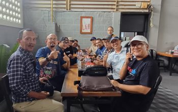 Ajang Silaturahmi, PWI Riau Resmi Buka Kejuaraan Tenis Meja dan Domino 3 IMG 20251115 135526