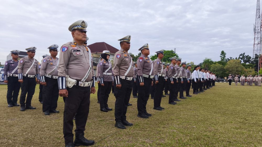 Apel Gelar Pasukan Polda Riau dan jajaran akan menggelar Operasi Zebra Lancang Kuning 2025 di Polda Riau, Senin (17/11).