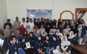 Kelompok MKWK Polbeng Gelar Pelatihan Integrasi Konservasi Mangrove dan Ecoprint untuk Pemberdayaan Ibu-Ibu Desa Kelapapati 5 7733860156 img 20251206 wa0042