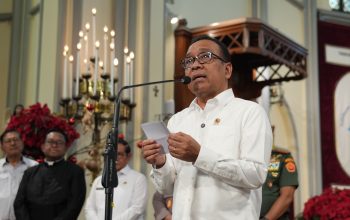 Menko PMK Sampaikan Pesan Natal 2025: Indonesia Berdiri Bersama yang Terluka 3 IMG 20251224 WA0087