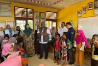 Kemenko PMK Pastikan Keberlanjutan Pendidikan di Wilayah Terdampak Bencana 14 WhatsApp Image 2025 12 24 at 15.32.48