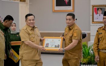 Desa Pangkalan Jambi Raih Penghargaan Desa Percontohan Antikorupsi, Bukti Nyata Komitmen Bupati Kasmarni Wujudkan Desa Antikorupsi di Kabupaten Bengkalis 6 61797529335 74324135 bd00 49c4 a1a1 eed1003961b6