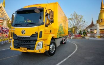 DHL Group Menorehkan Pencapaian Keberlanjutan Baru di Asia-Pasifik, dari Udara hingga Darat 8 1770028052 728372 Credit DHL Group ev truck