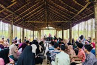 Berbagi Berkah di Kebun Geronggang, Solihin dan Wabup Bagus Santoso Santuni Yatim Piatu dan Dhuafa