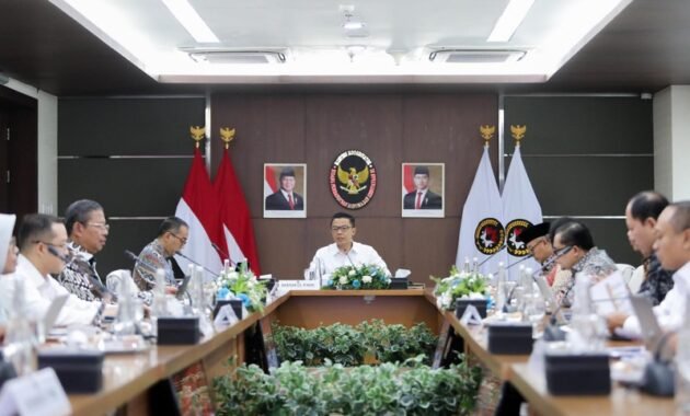 Menko Sugiono Finalisasi Skema Kebijakan Pendidikan Gratis bagi Rakyat