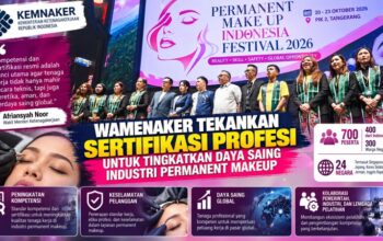 Wamenaker Tekankan Sertifikasi Profesi untuk Tingkatkan Daya Saing Industri Permanent Makeup 3 IMG 8805